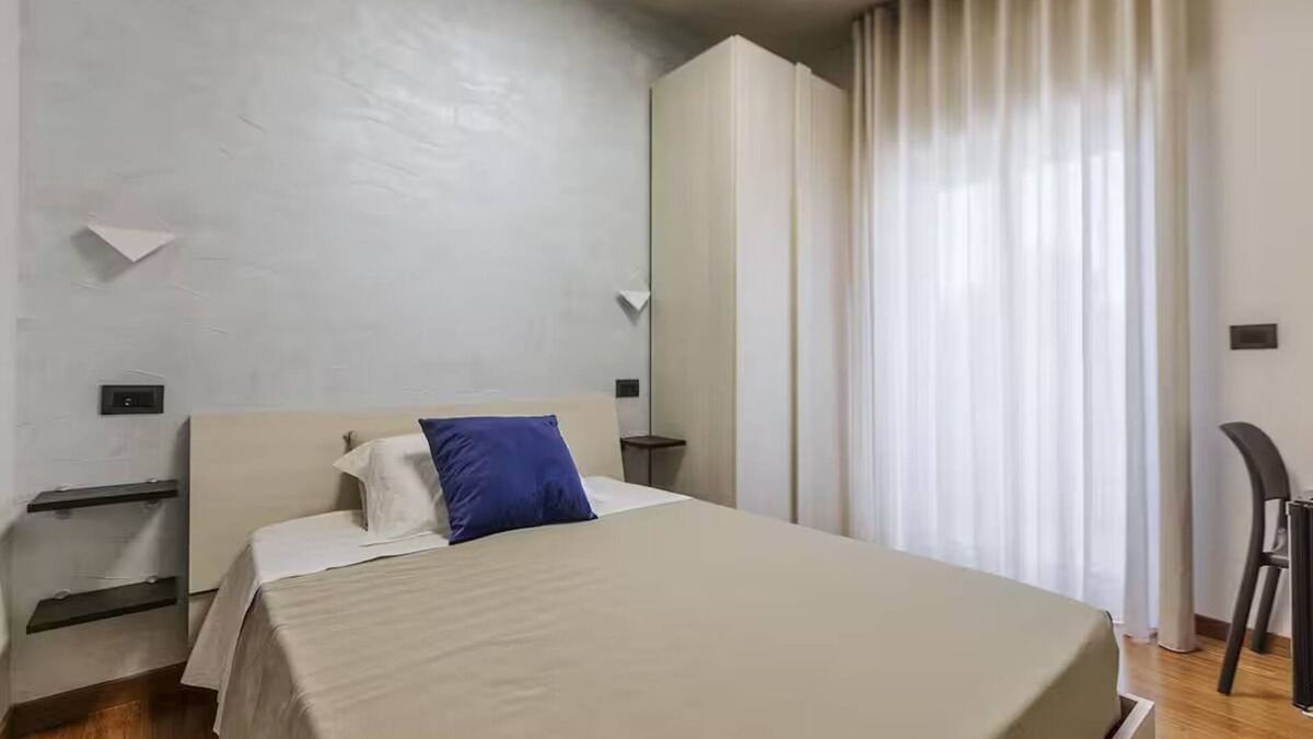 Municipio 5 Bed & Breakfast | Business Double Room Single Use, 1 Double Bed, Non Smoking, Sea View