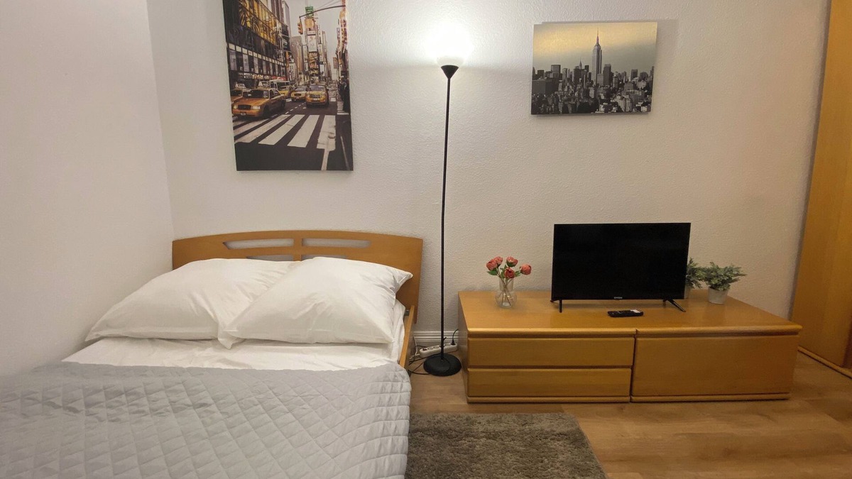 Westend-Sud Apartment | Business & Travel Apartment walking distance to city center