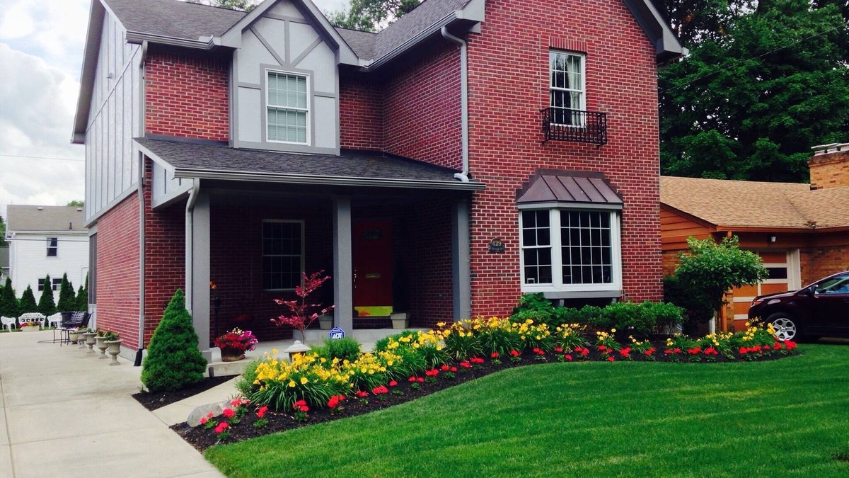 Indianapolis House | Butler Fieldhouse one block from Butler University and Hinkle Fieldhouse