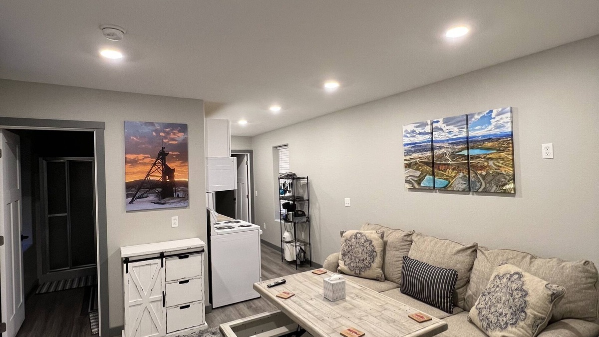 Butte House | Butte, MT! Gorgeous little home, fitted for all your needs!