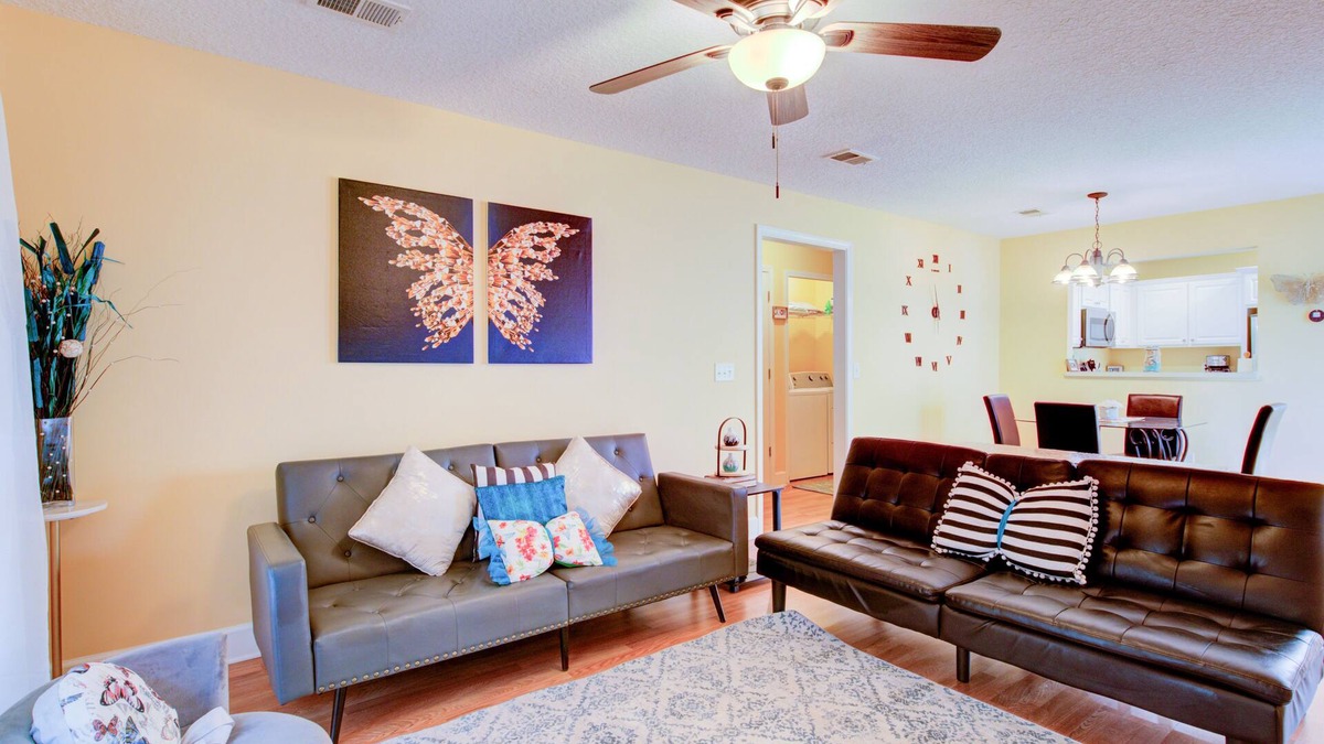Dock Junction Condo | #Butterfly to the Beach just 16 min. to nearest Beach #Sleeps up to 8 guests!