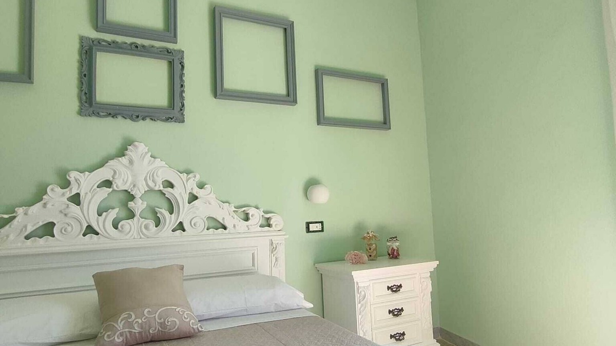Novoli Apartment | "Buttons and zippers" suite with bedroom, living room, bathroom. garden with hydro tub