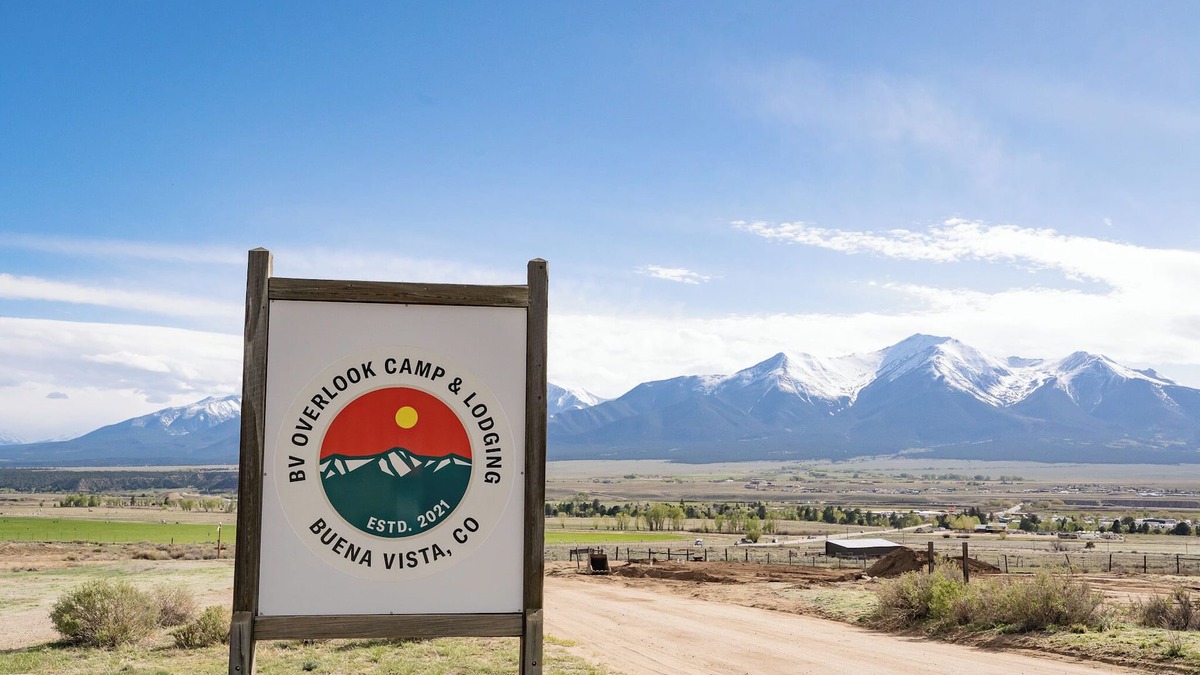 Buena Vista RV Rental | BV Overlook Camp & Lodging