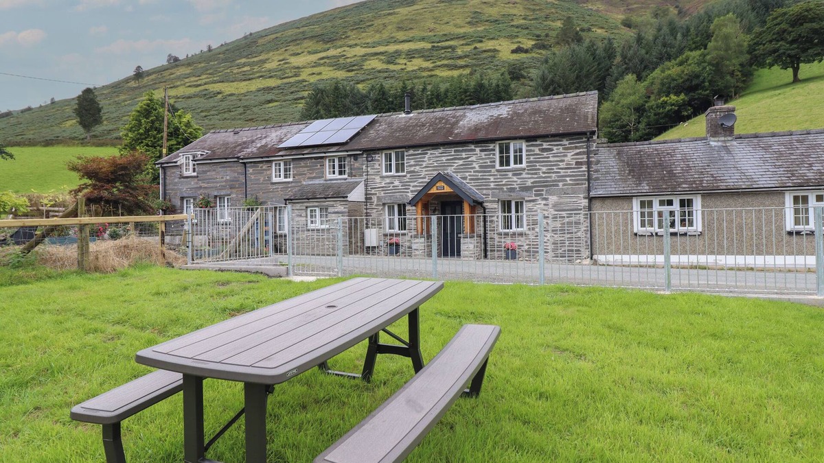 Dinas Mawddwy Cottage | Bwthyn Camlan