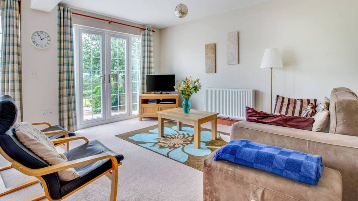 Abergavenny House | Bwthyn Tawel in Abergavenny