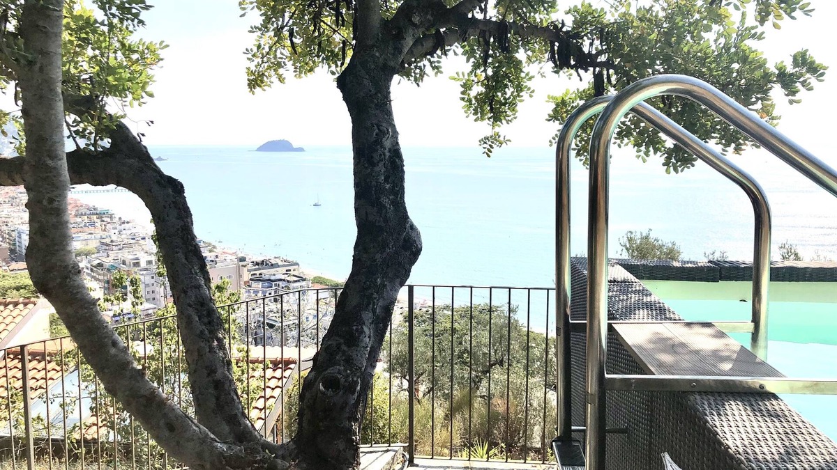 Alassio Villa | By Luigi mare - Private villa overlooking the gulf