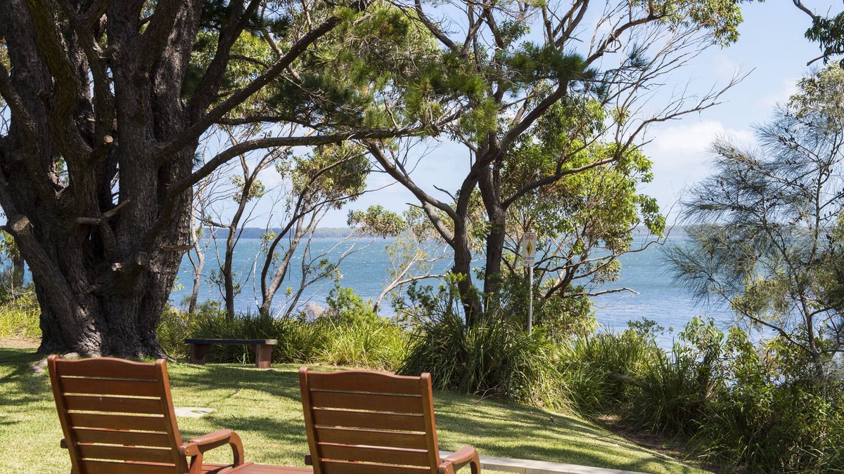 Sanctuary Point Apartment | By the Beach B&B and Apartments