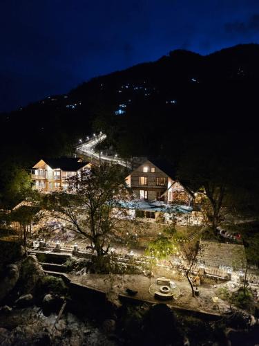 Banjar House | By The Brook