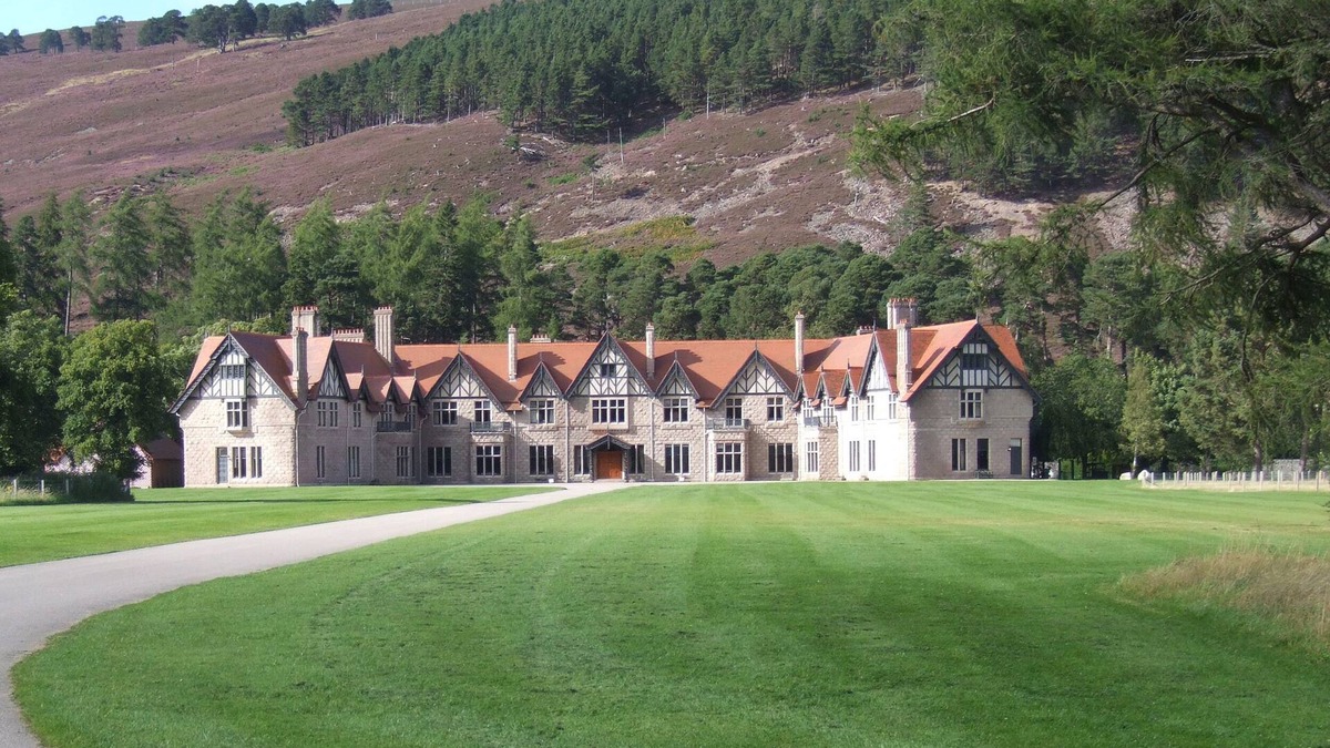 Ballater Cottage | BYNACK - MAR LODGE ESTATE, pet friendly in Braemar