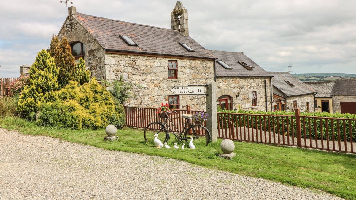 Shillelagh House | BYRE @ MINMORE MEWS, pet friendly in Shillelagh, County Wicklow