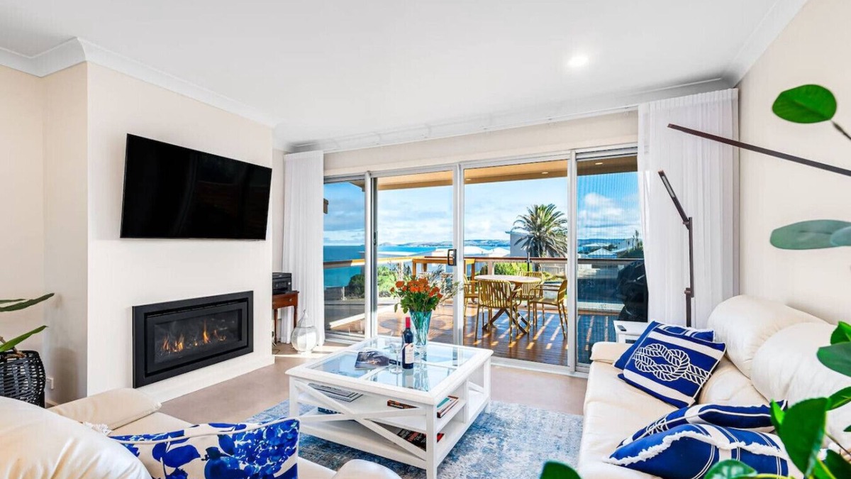 Port Elliot House | bythesea—Fireside Comfort on the Beach