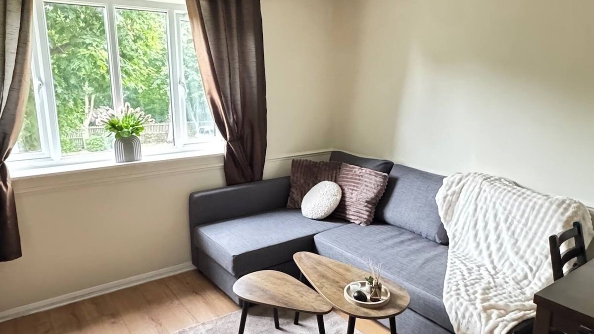 East Wickham Apartment | C&S Luxe - Work & Explore Stay