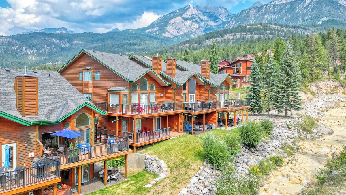 East Kootenay House | The Ranch-Marble Canyon 1104
