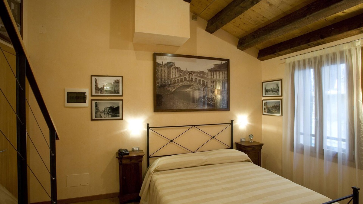 San Polo Bed & Breakfast | Ca 'Barba B & B a place to stay