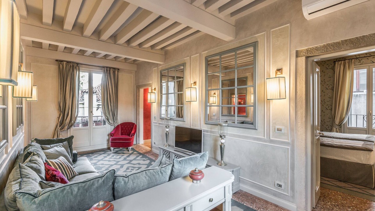 Dorsoduro Apartment | Ca' Dell'Opera Terrace