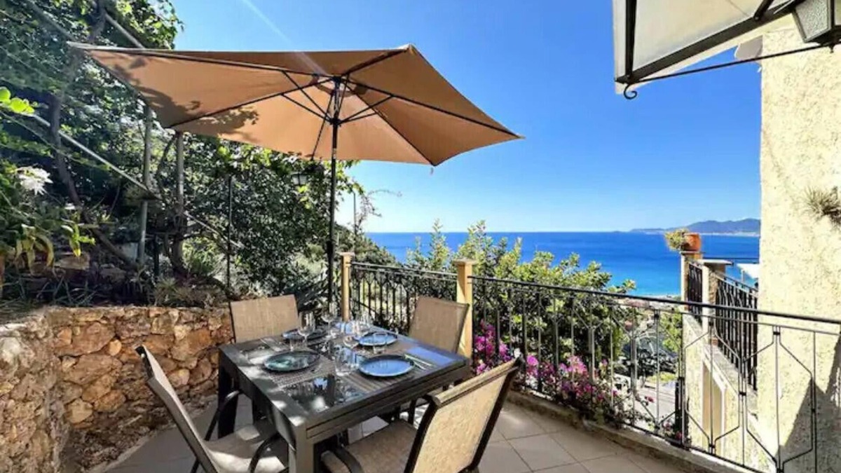 Borgio Verezzi Apartment | Ca Lena vista mare Verezzi