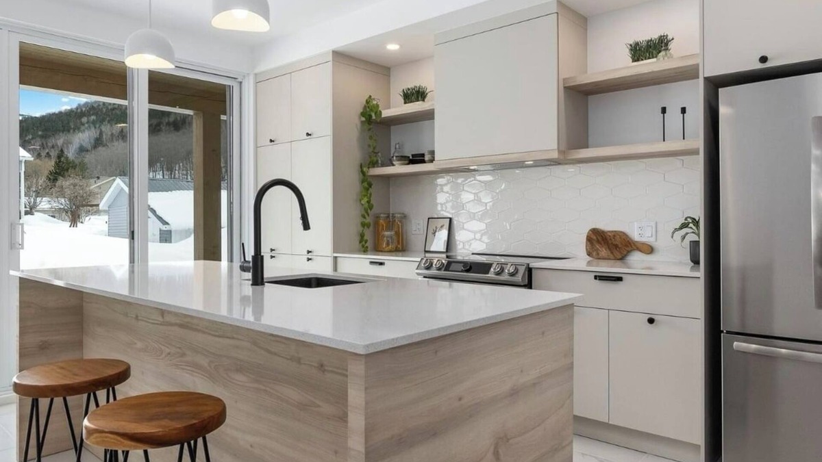 Petite-Riviere-Saint-Francois Apartment | Condo charlevoix