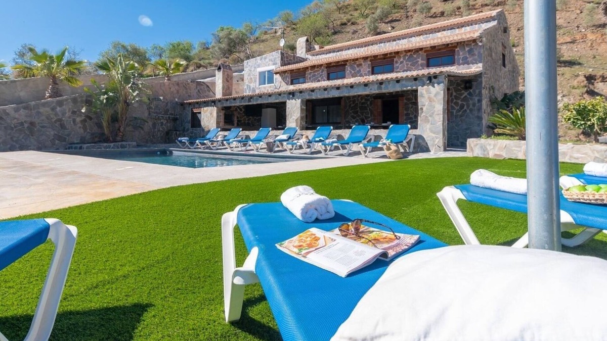 El Borge Villa | Cabaña de Piedra El Borge by Ruralidays