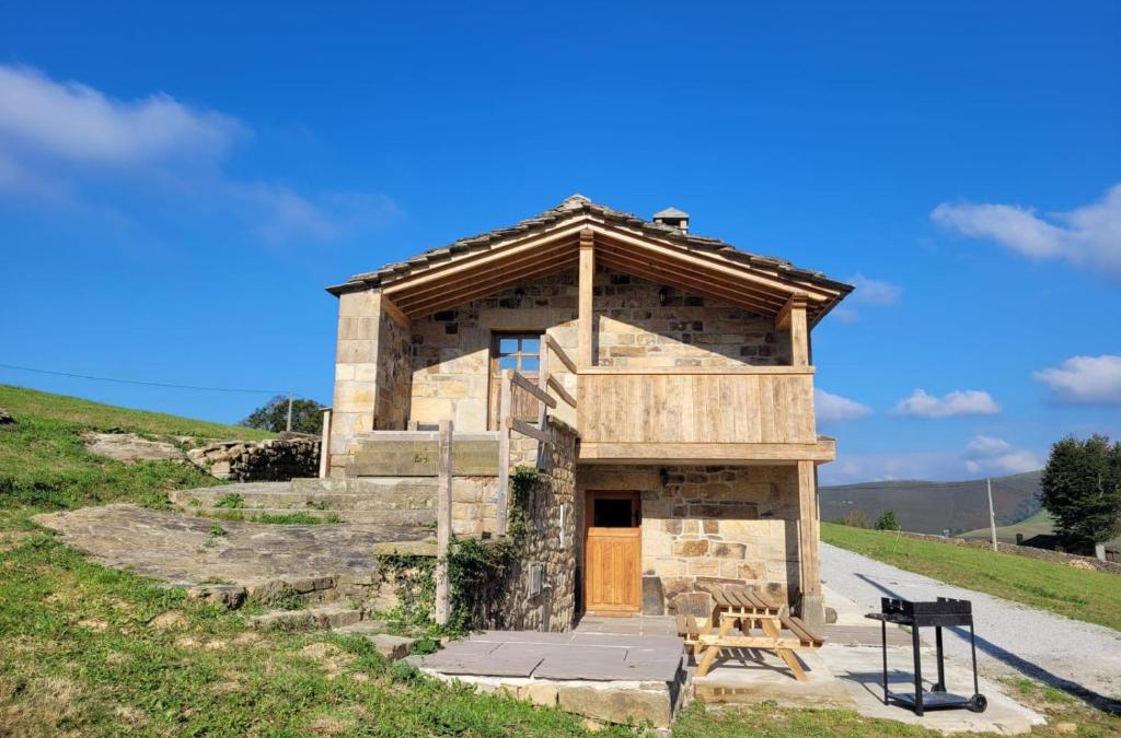 San Pedro del Romeral Ski Chalet | Cabaña Pasiega Montes del Pas