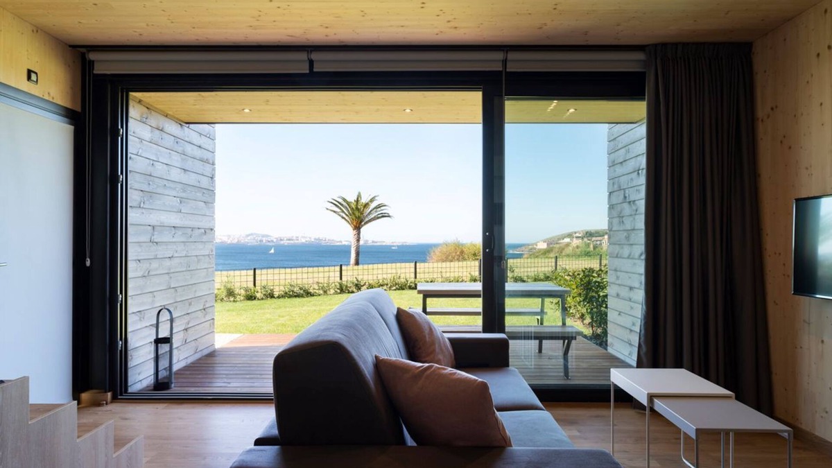 Oleiros House | Cabañas de Canide