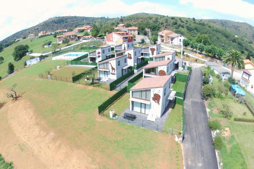 Cabarceno House | Cabañas La Senda de los elefantes Cabárceno