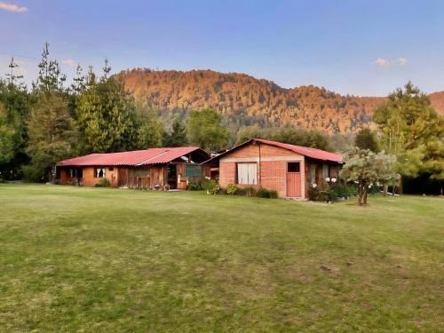 Valle de Bravo House | Cabañas Los Saucos