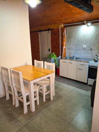 El Hoyo House | Cabañas LuCes del Pirque 2