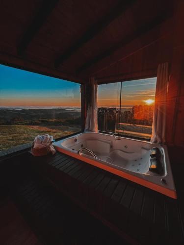 Bom Retiro House | Cabana Pousada Vô Dilo