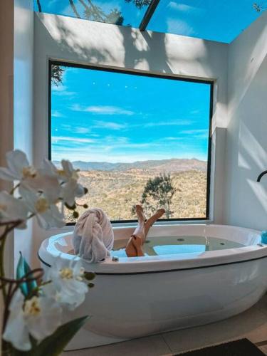 Urubici House | Cabanas e chalés Black BIRD Morro da Igreja com Banheira de hidromassagem