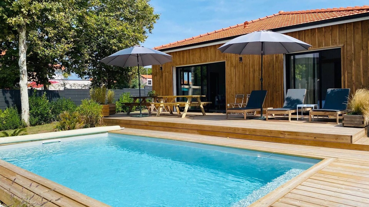 Ares House | Cabane De Brice in Ares with pool