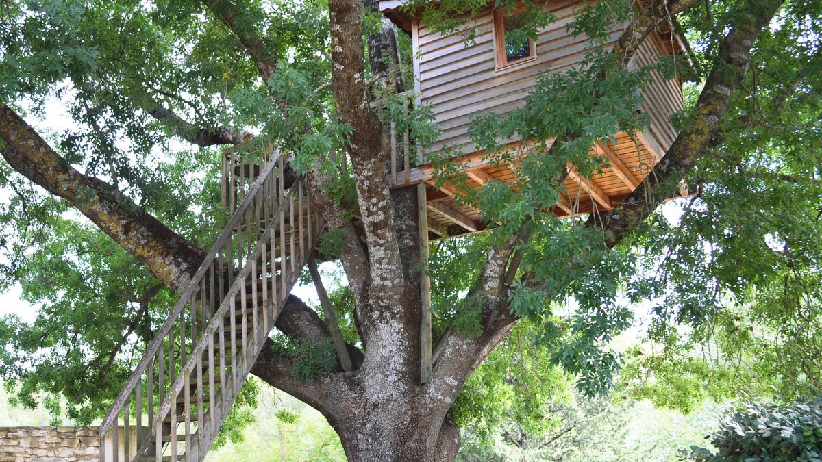 Oppede Cabin | Cabane perchée with Jacuzzi, in the heart of the Luberon
