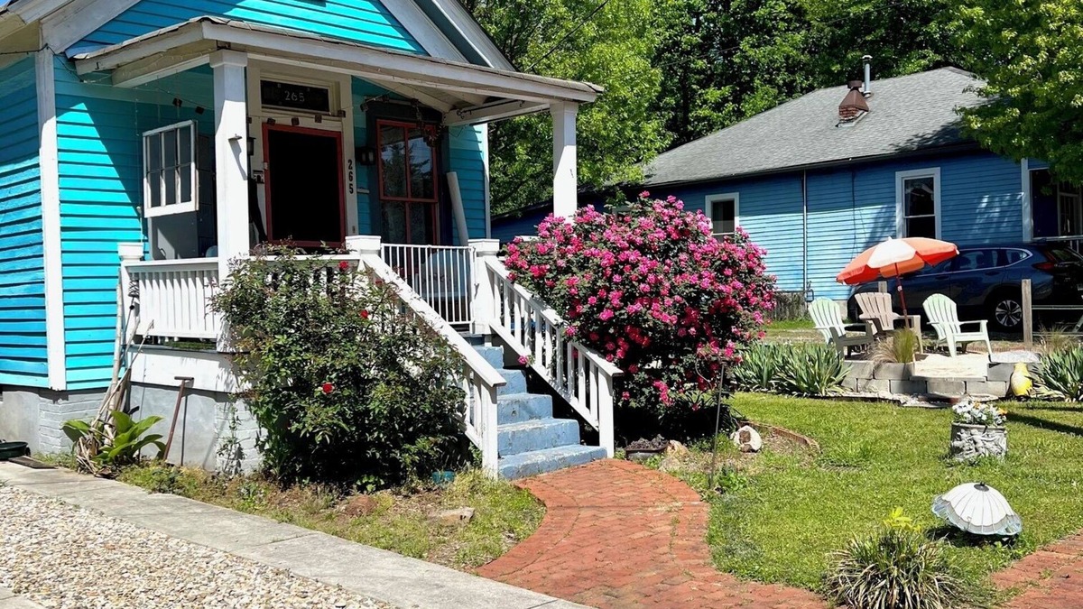 East Side House | Cabbagetown Charmer, Walk to so much in Atlanta