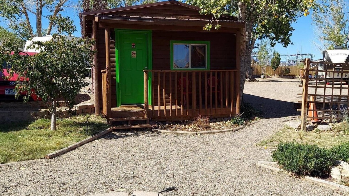 Escalante Cabin | Cabin 1 - The Cactus - Dry Camping Cabin