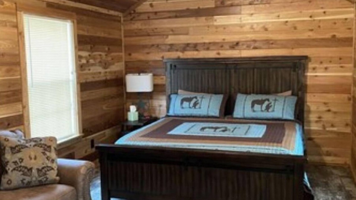 Hamilton Cabin | Cabin 12