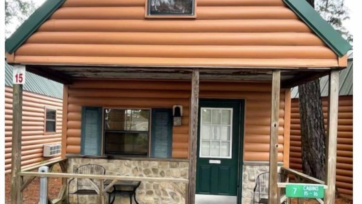 Negreet Cabin | Cabin 15 at Tranquility Bay Resort