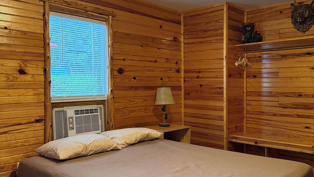 Steelville Cabin | Cabin 16A on Meramec River - Duplex Unit