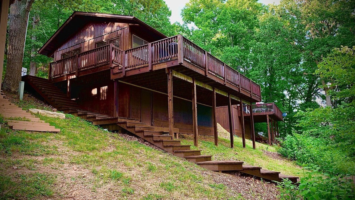 Huddleston Cabin | Cabin 2 at Cedar Key - Serene waterfront setting/No wake cove/Dog friendly!