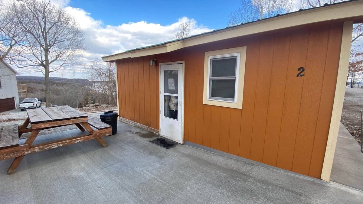 Warsaw Cabin | Cabin 2 - Reel and Trigger