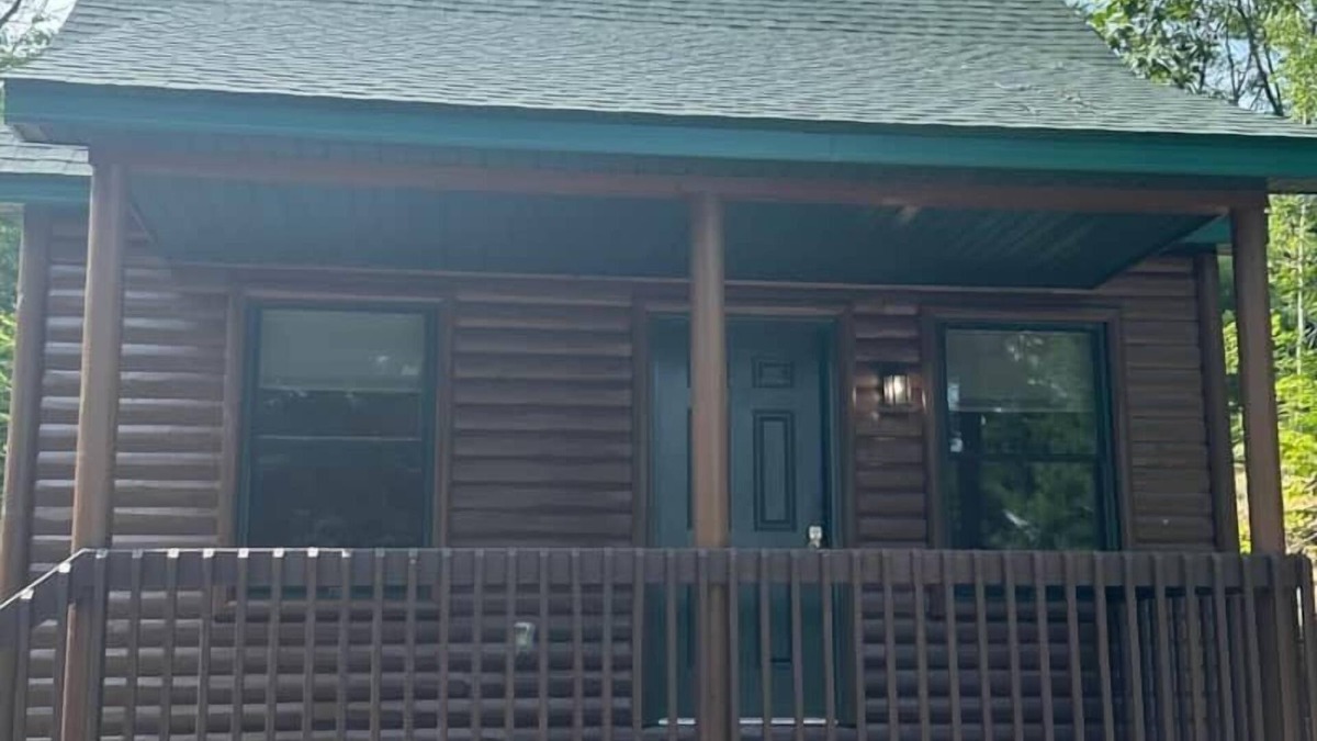 Gaylord House | Cabin 2320 - New Build Log Cabin in Private Resort