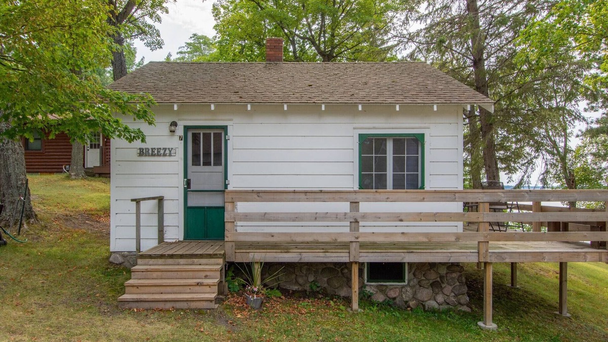 Longville Cabin | Cabin 5, Lien's Resort, Leech Lake, Fishing, Boating, Swimming