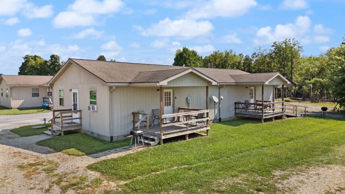 Eckerty House | Cabin 9 The Village @ Patoka Lake