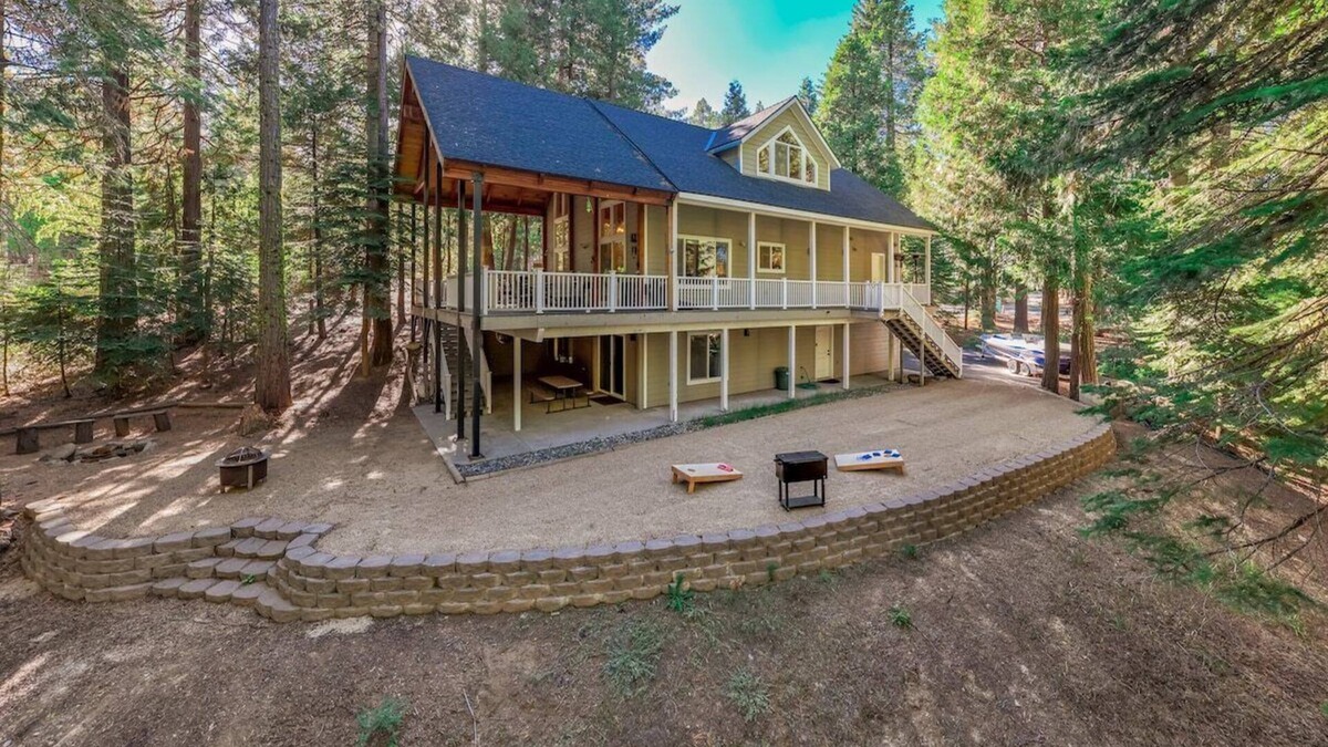 Shaver Lake Cabin | Cabin at the Creek ~ Family Fun Starts Here!