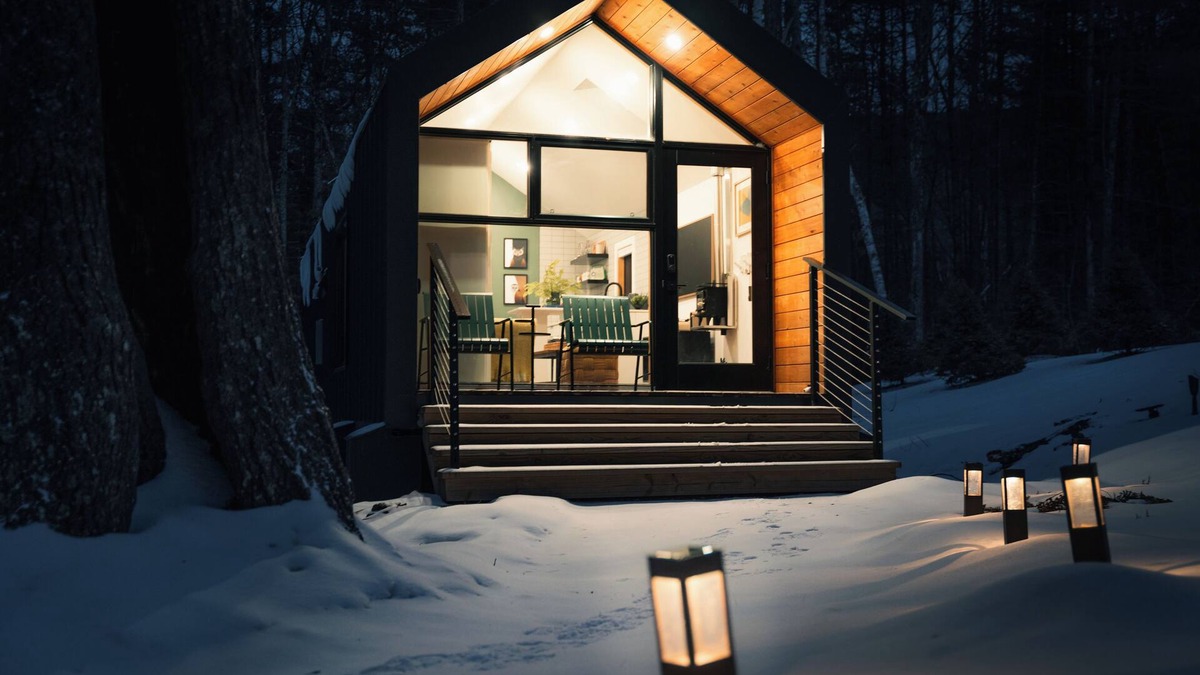 Mount Tremper House | Cabin at Woodland Lodge: Off grid escape in the catskills