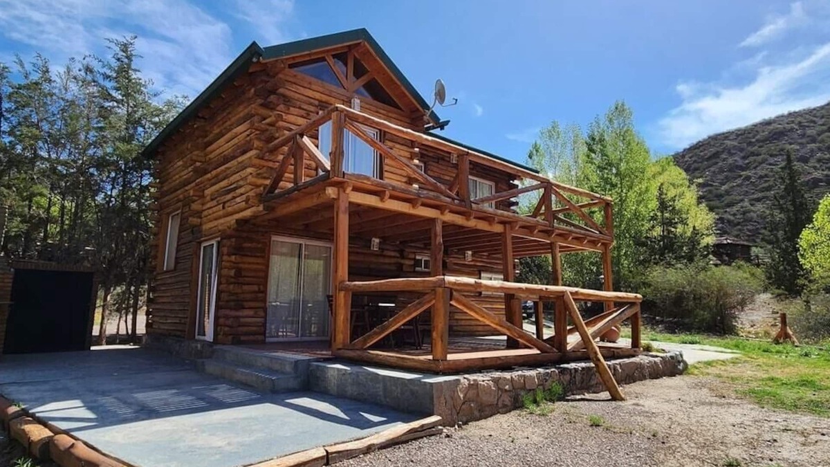 Potrerillos Cabin | Cabin by the Mendoza River