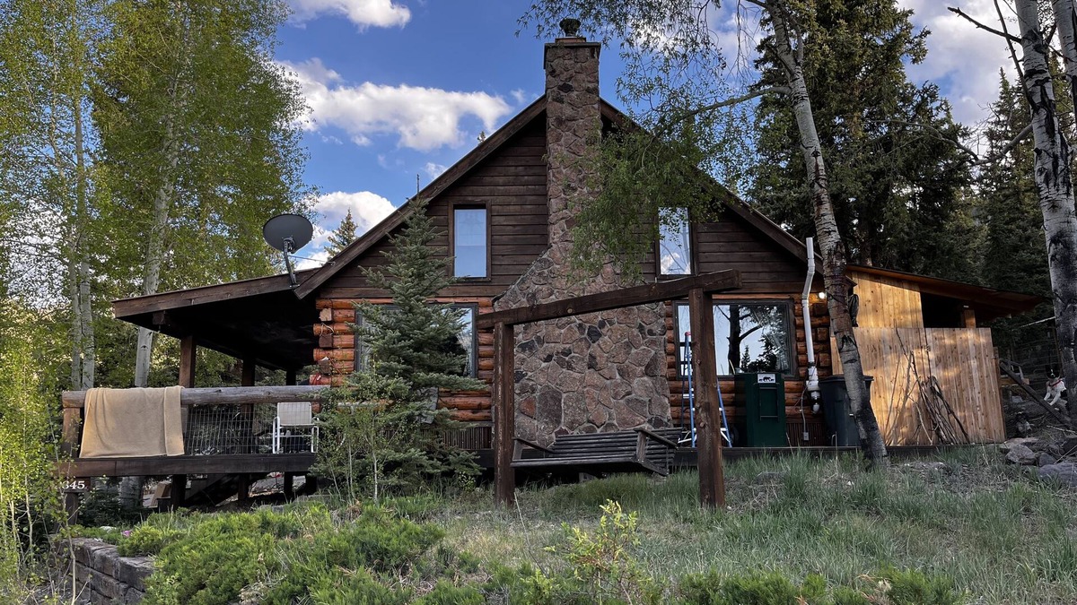 Lake City Cabin | Cabin close to river on 1 acre on the Silver Thread Loop