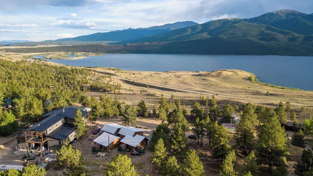 Twin Lakes Cabin | Cabin Compound | Lake + Alpine Lookout | Fast Wifi