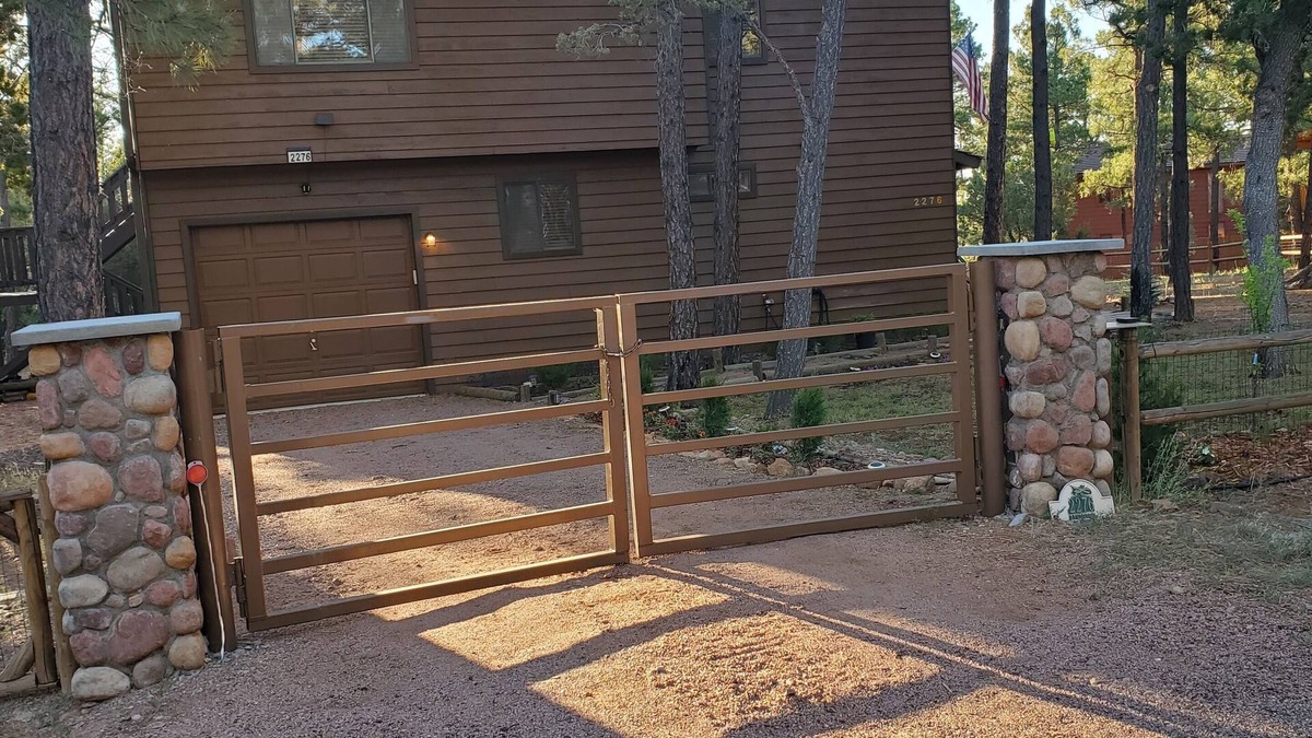 Zane Grey Cabin | Cabin Fenced Gated. Kids & Pet Friendly