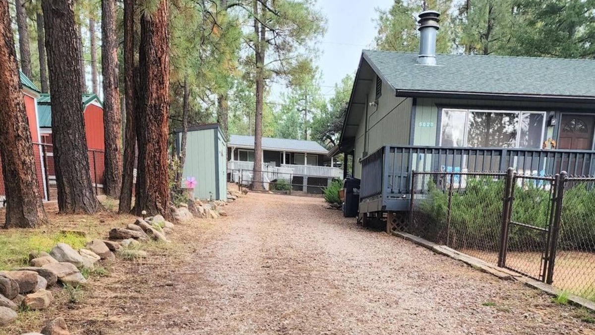 Strawberry Cabin | Cabin in Strawberry Cool for Summer. Warm for Winter. Pine trees, Elk, and Relax