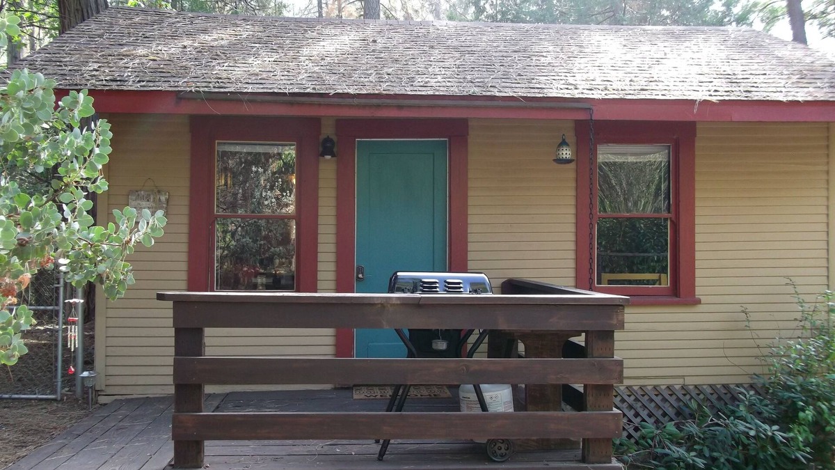 Coarsegold Cabin | Cabin in the Woods Near Yosemite