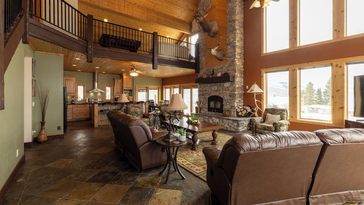 Helper Cabin | Cabin Mountain Retreat
